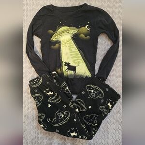 Carters 5T UFO Pajama Set